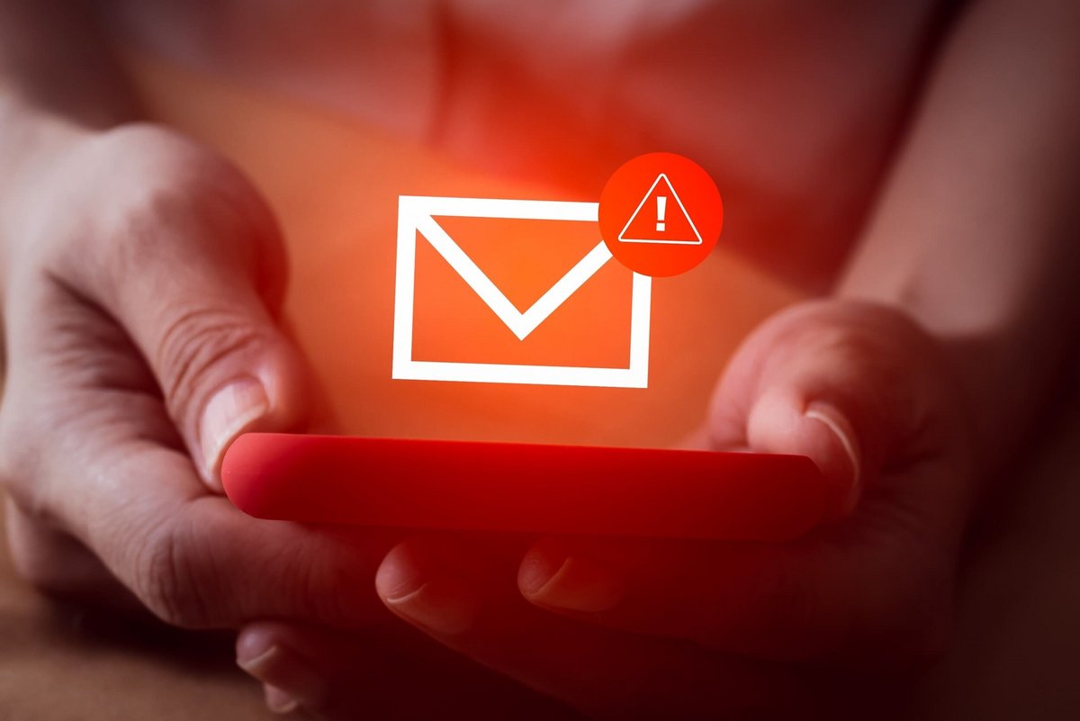 Riot a mis en place un système de simulation de smishing, pour renforcer la sécurité des salariés de ses clients © tete_escape / Shutterstock